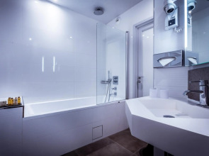 Standing Hotel Suites