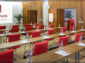 Mamaison Hotel Riverside Prague