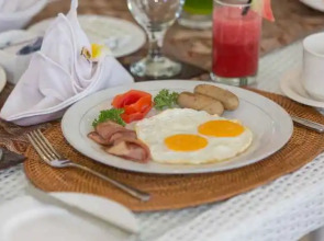 Club Corner Residence by Nagisa Bali