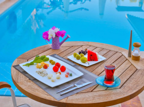 Отель Linda Beach