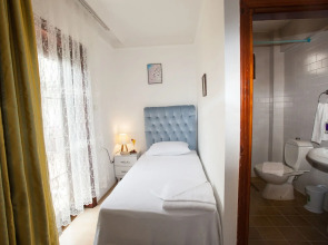 Papermoon Hotel & Apartments