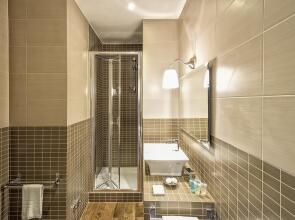 Terrace Pantheon Relais