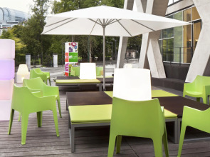 Отель Aloft Brussels Schuman