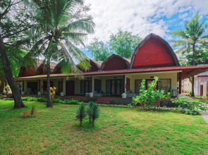 Jambuluwuk Oceano Resort Gili Trawangan