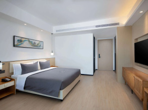 Ramada Encore by Wyndham Jiusuo Downtown