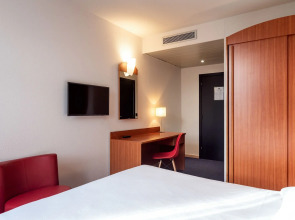 Aris Grand-Place Hotel