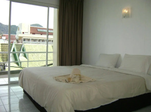 B & B Patong Beach House