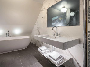 Holiday Inn Paris - Gare de Lyon Bastille by IHG