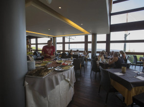 Canado Club Family Village