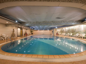 Regal Shanghai East Asia Hotel