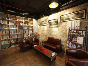 Nostalgia Hotel（Beijing YongheLama & Nanluoguxiang）