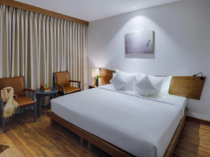 Silverland Min Hotel