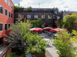 Mob Hotel Paris les Puces