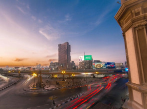 Tahrir Plaza Suites