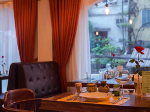 Singita Classy Boutique Hotel