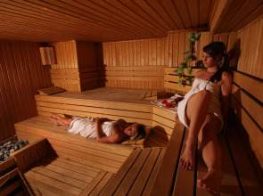 Sea Breeze Hotel & Apartments