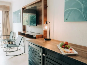 Playa Blanca Beach Resort - All Inclusive