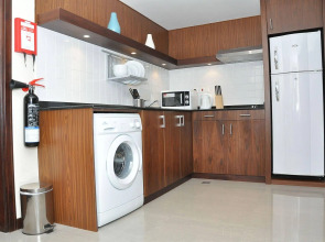 Phoenix Plaza Hotel Apartments