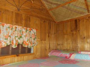 Maxvir Inn Beach Resort