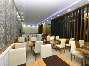 Grand Surmely Business Hotel