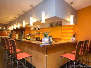 ibis Budapest Heroes Square