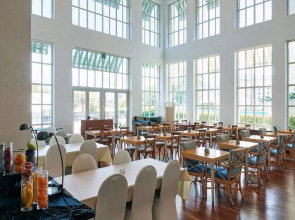 The Suites Hotel Jeju