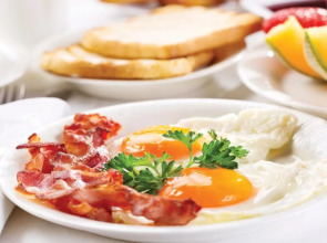 Phoenix Hotel Karon Beach