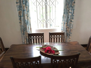 Lazare Picault Hotel