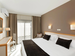 Sol Sancti Petri Apartamentos