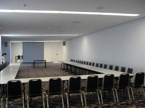 Axis Viana Business & SPA Hotel