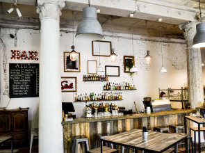 Hostel B&B&B&B&B - Adult Only