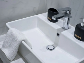 Victoria Square, Cozy and Stylish Apartment