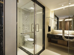 Comodo Nha Trang Hotel