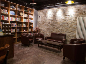 Nostalgia Hotel（Beijing YongheLama & Nanluoguxiang）