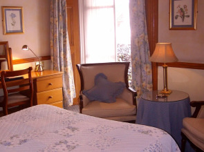 London Elizabeth Hotel