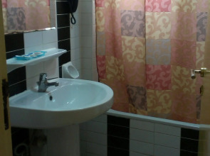 Everest International Hotel