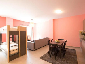 Local Hostel & Suites