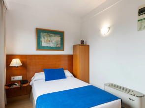 Отель Sercotel de los Reyes