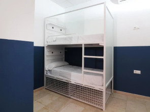 Feel Hostels City Center