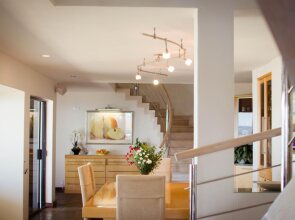 185 on Beach Boutique Suites and Apartments