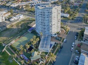 19th Avenue On The Beach