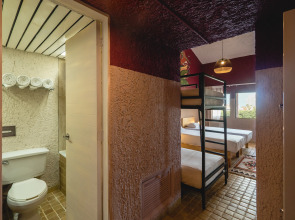 Отель Selina Cancun Laguna Hotel Zone