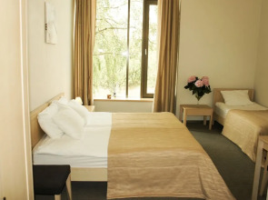 Zaliasis Slenis — отель с самостоятельным заездом