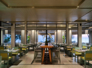 Pullman Phuket Arcadia Naithon Beach