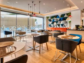 Holiday Inn Express Madrid Airport by IHG