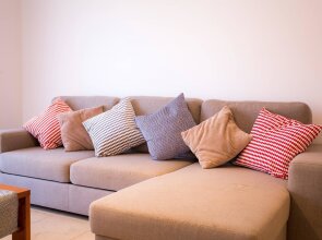 A04 - Large Modern 1 bed Apartment with pool by DreamAlgarve