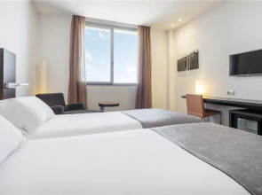 Hotel Ilunion Aqua 4