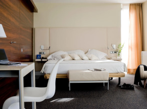 Occidental Atenea Mar- Adults Only