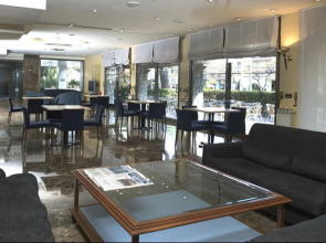 Отель Ciudad de Castelldefels