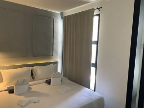 Palmyrah Surin Beach Residence